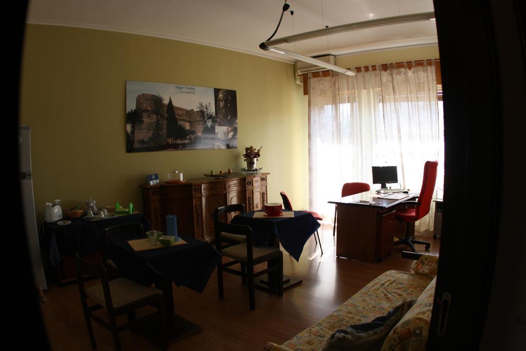 Rooms2Rent Reggio di Calabria Exteriör bild