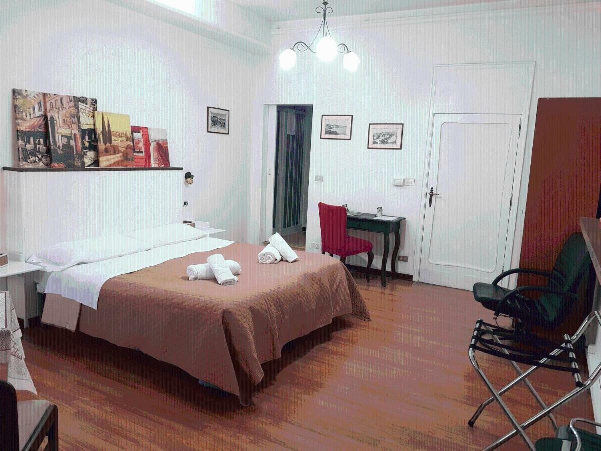 Rooms2Rent Reggio di Calabria Exteriör bild