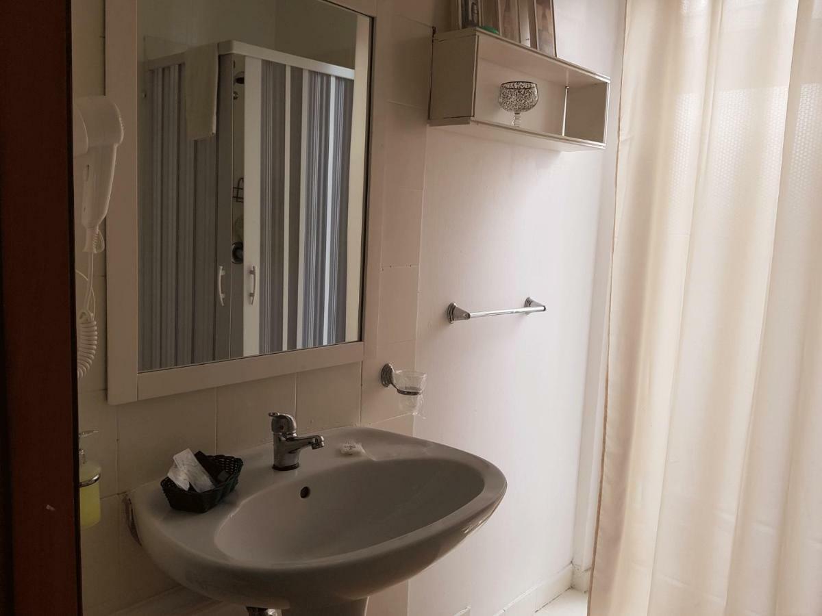 Rooms2Rent Reggio di Calabria Exteriör bild