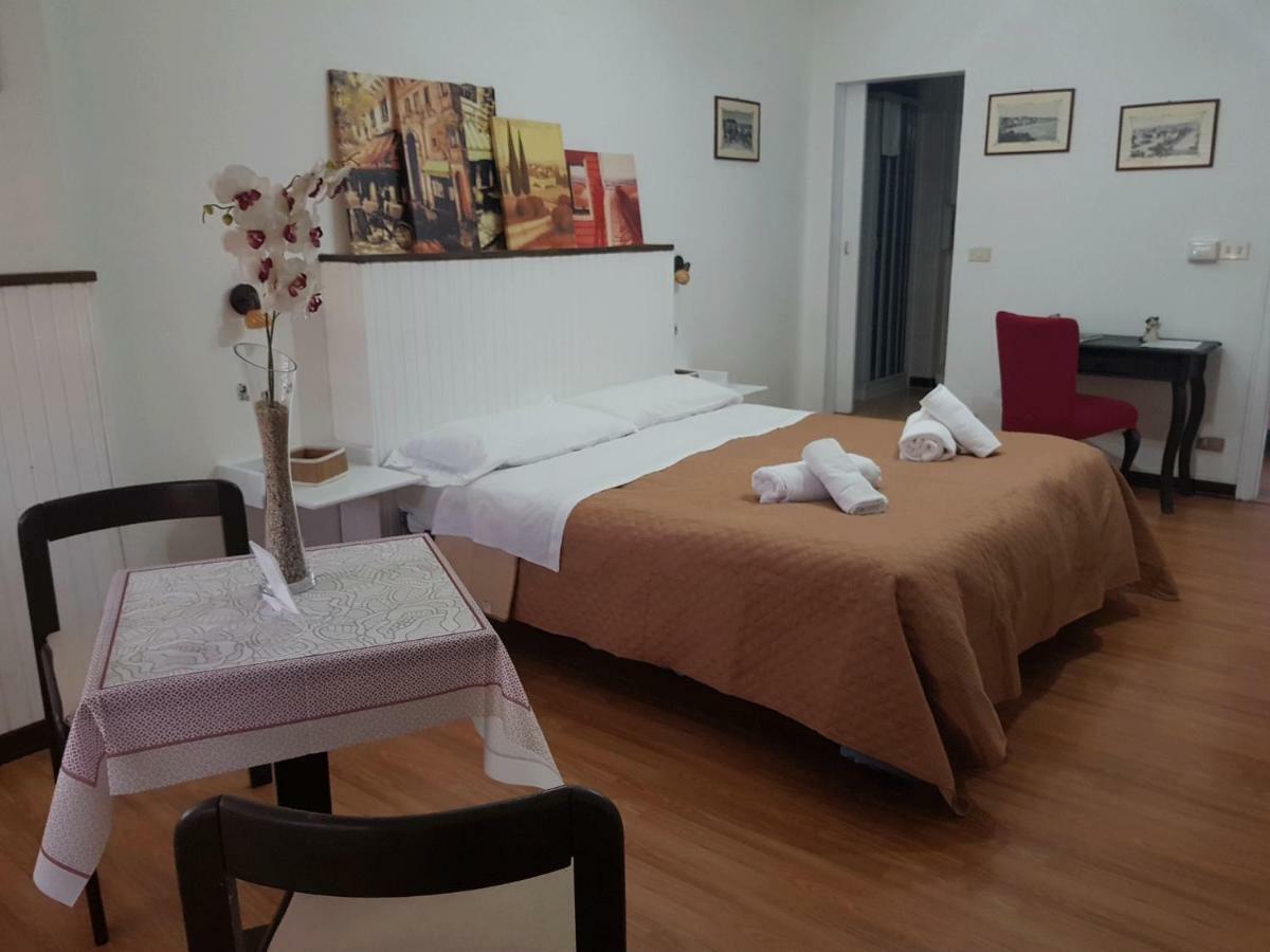 Rooms2Rent Reggio di Calabria Exteriör bild